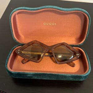 GUCCI Diamond-Shape Sunglasses in Brown, Women's